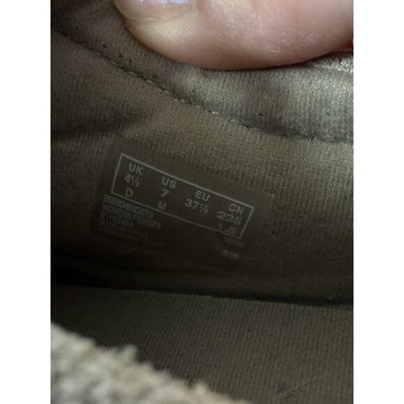 Clarks Womens Padmora Wallabee Low Tan Beige Suede Leather Comfort Shoes 7 M - Picture 7 of 8